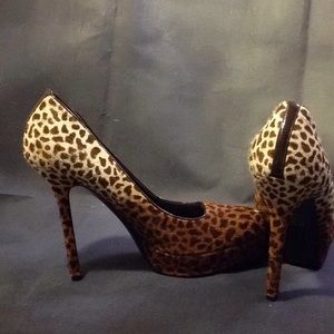 100% Authentic Gucci classy women heels.